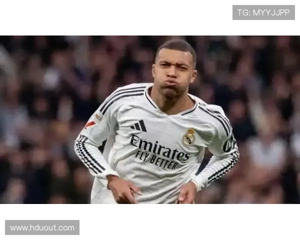 离谱误诊姆巴佩左膝伤却查右膝